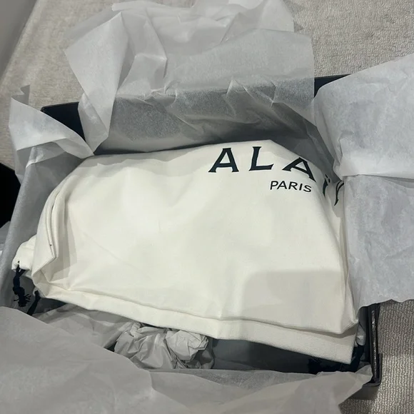 Alaia block heel mule lamb skin maxi eyelets - Picture 7 of 7